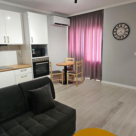 Stephan Apartments Sarandë Exteriör bild